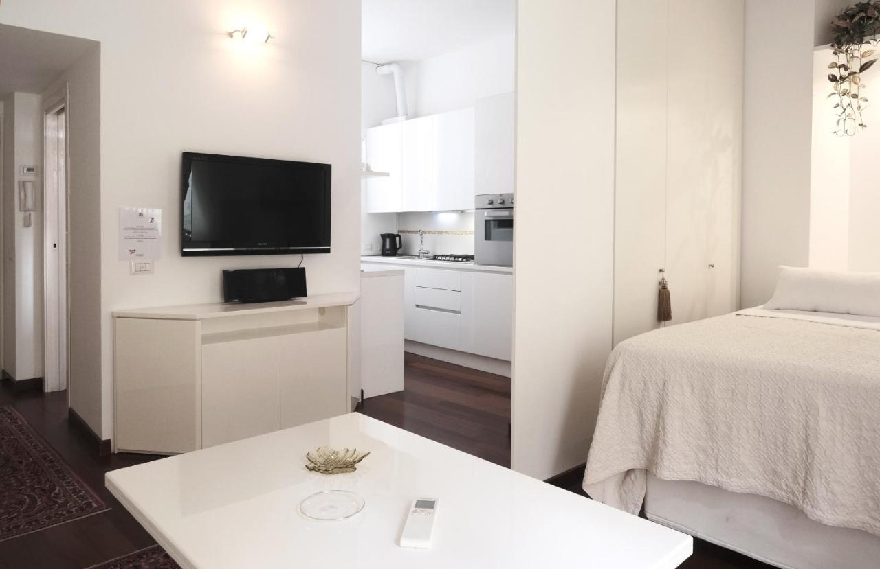 מילאנו Comecasa Flowery Terraced Apartment מראה חיצוני תמונה